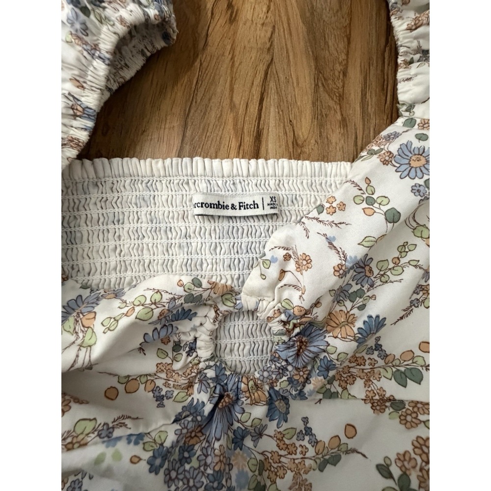 Abercrombie & Fitch Puff Sleeve Poplin O-Ring Cropped Floral Top XS - Picture 4 of 8